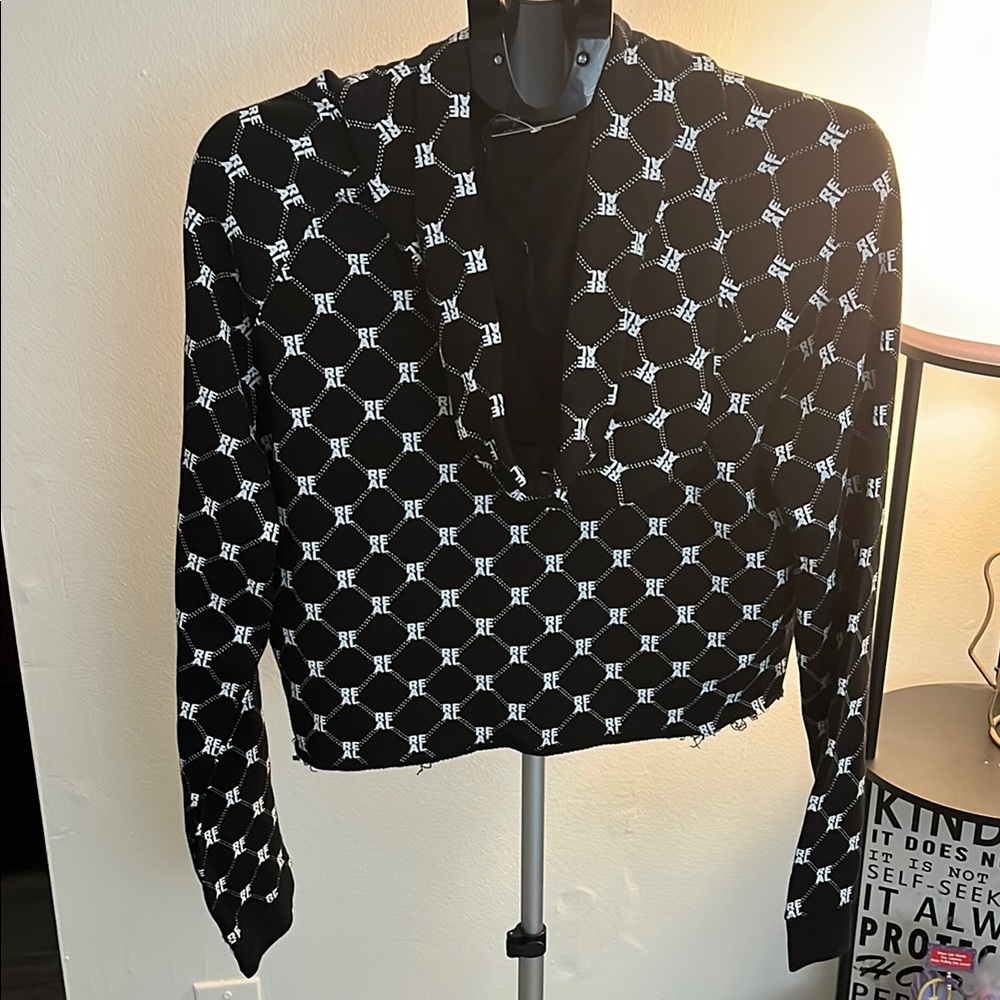 Forever 21 Black and White Graphic Long Sleeve Blouse